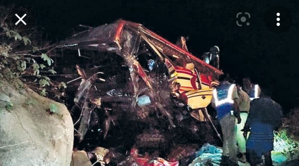 आंध्र प्रदेश: तिरुपति के निकट बस हादसे में 8 लोगों की जान गई, 45 यात्री घायल