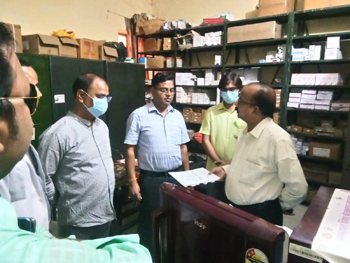 सीएमओ ने अनुपस्थित कार्मिकों का वेतन-मानदेय रोका, स्पष्टीकरण प्रस्तुत करने का दिया निर्देश